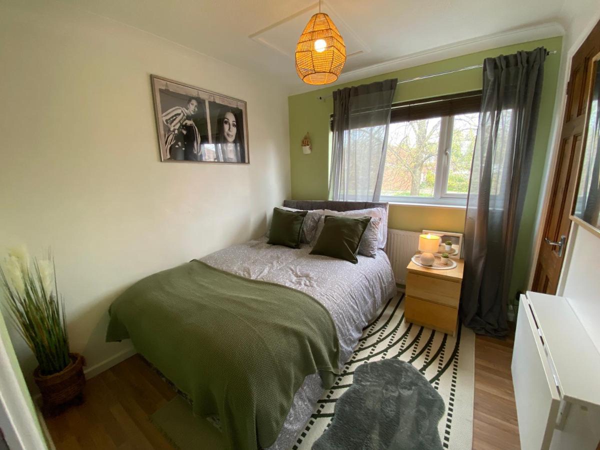 Host & Stay - Cotman Close Milton Keynes Dış mekan fotoğraf