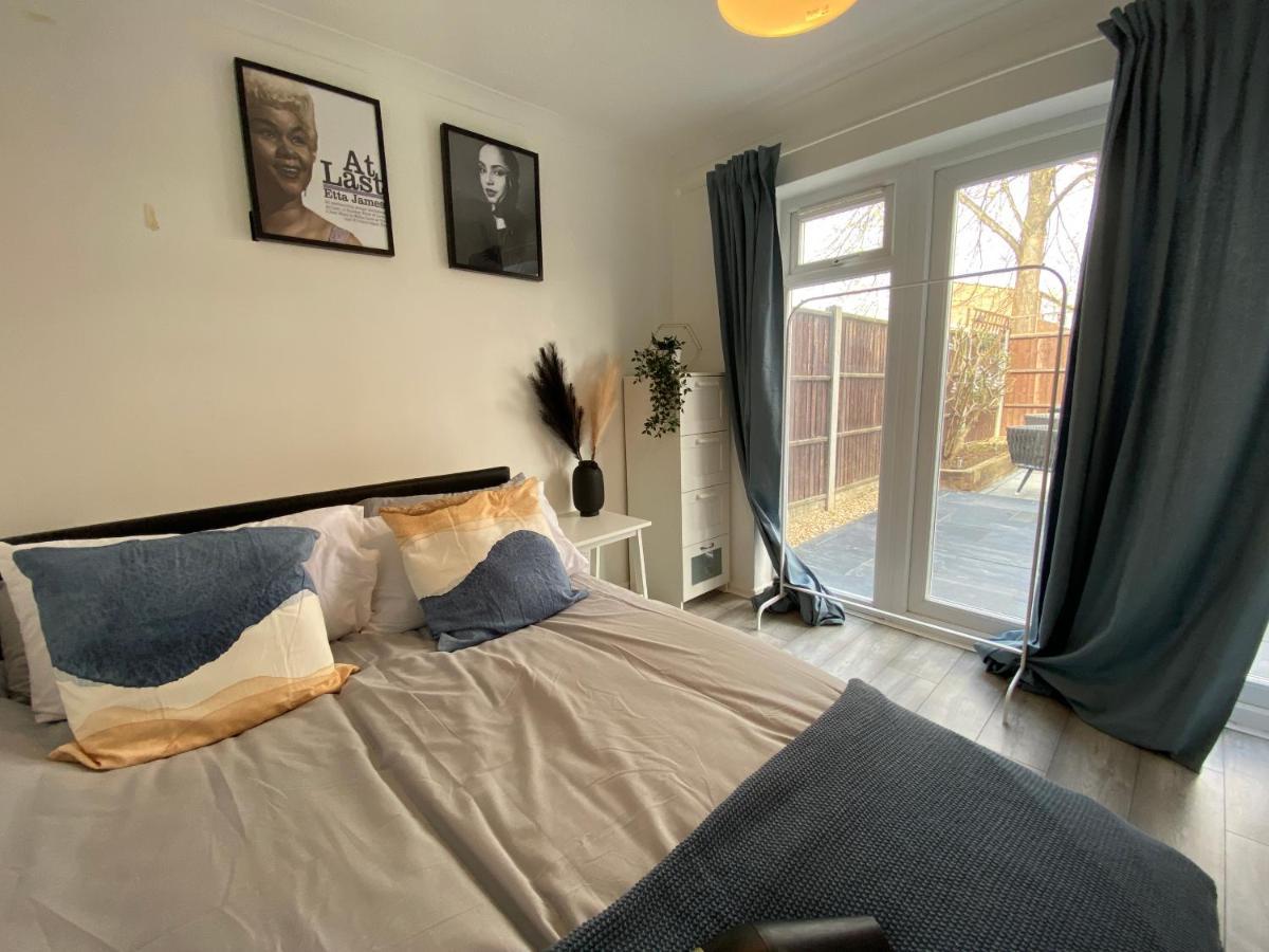 Host & Stay - Cotman Close Milton Keynes Dış mekan fotoğraf